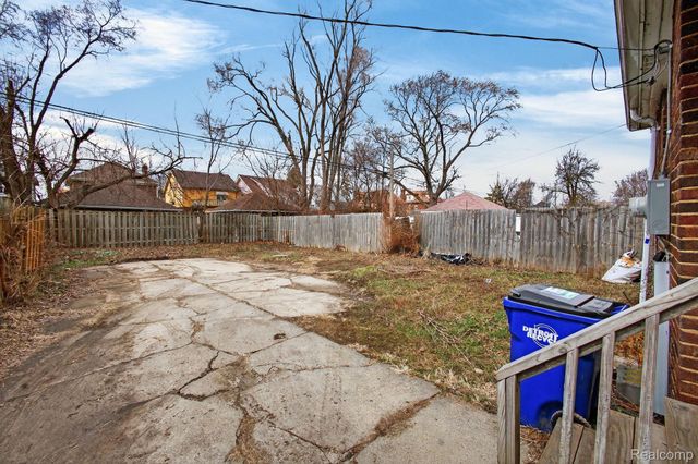 16563 Wildemere Street, Detroit, MI 48221