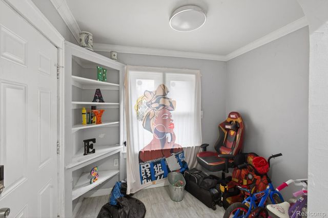16563 Wildemere Street, Detroit, MI 48221