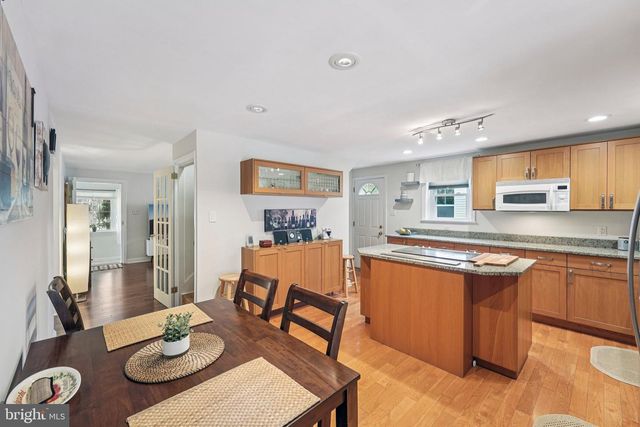 2 WILMER AVE, Conshohocken, PA 19428