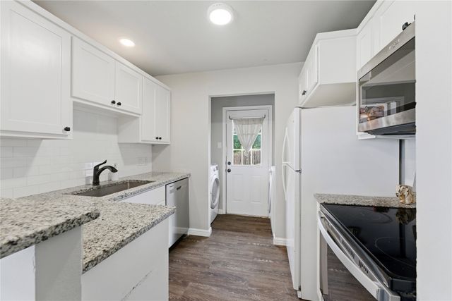 904 Overlook Drive, Midlothian, TX 76065