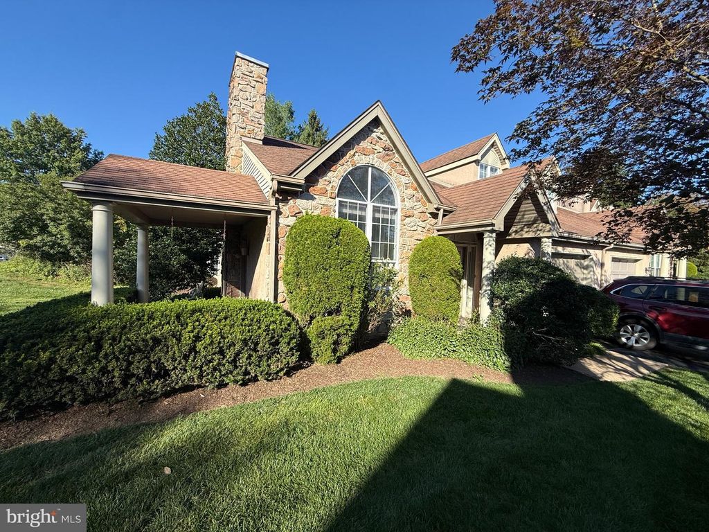 608 WESTRIDGE CT #116, PHOENIXVILLE, PA 19460 — exterior