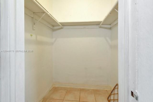 1280 W 54th St 313B, Hialeah, FL 33012