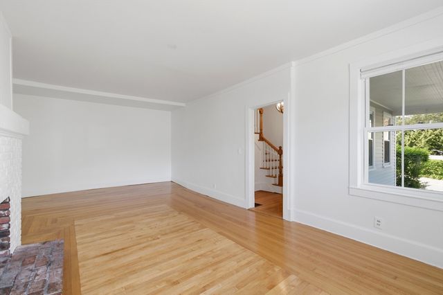 55 Lincoln Avenue, Marblehead, MA 01945