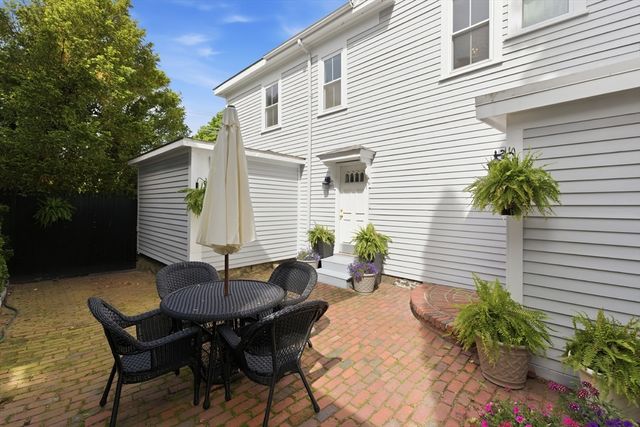 55 Lincoln Avenue, Marblehead, MA 01945