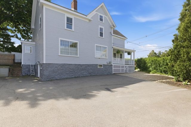 55 Lincoln Avenue, Marblehead, MA 01945