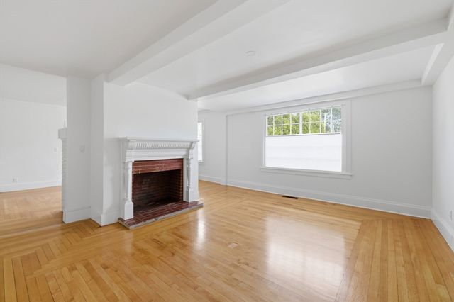 55 Lincoln Avenue, Marblehead, MA 01945