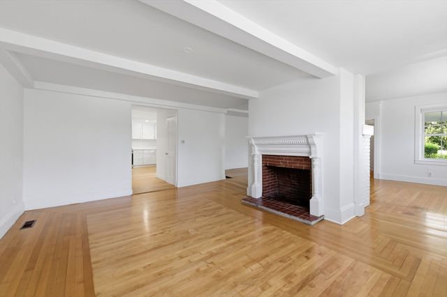 55 Lincoln Avenue, Marblehead, MA 01945