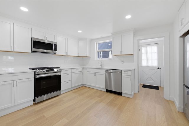 55 Lincoln Avenue, Marblehead, MA 01945