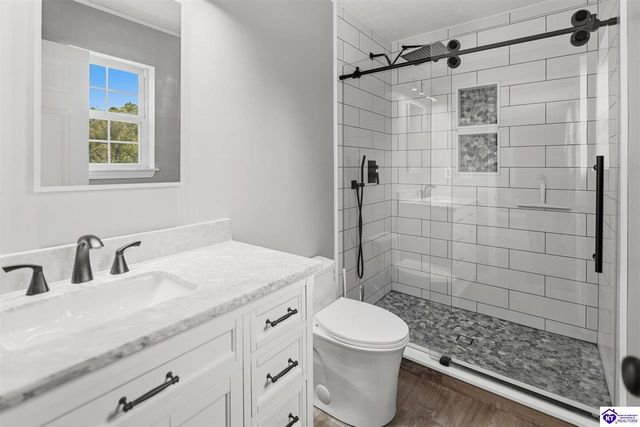 115 Circle View Drive, Vine Grove, KY 40175
