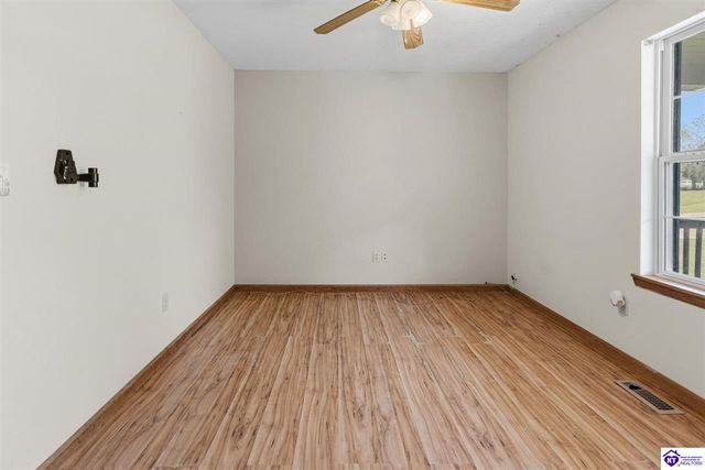 115 Circle View Drive, Vine Grove, KY 40175