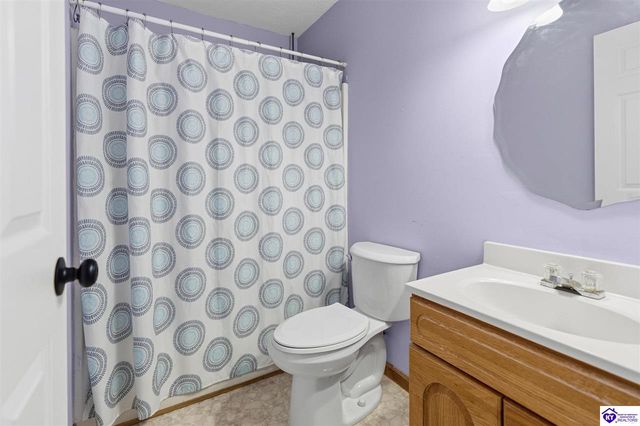 115 Circle View Drive, Vine Grove, KY 40175