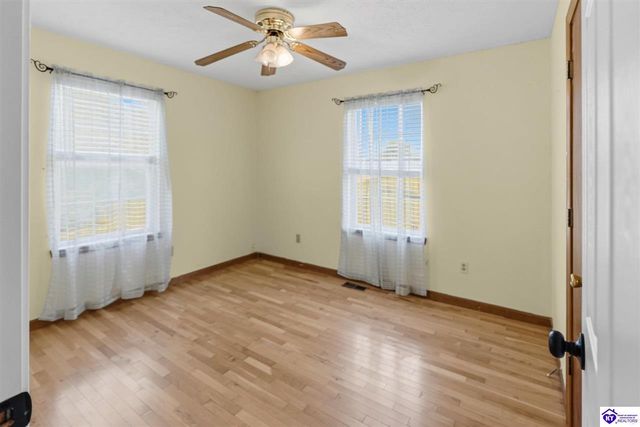 115 Circle View Drive, Vine Grove, KY 40175