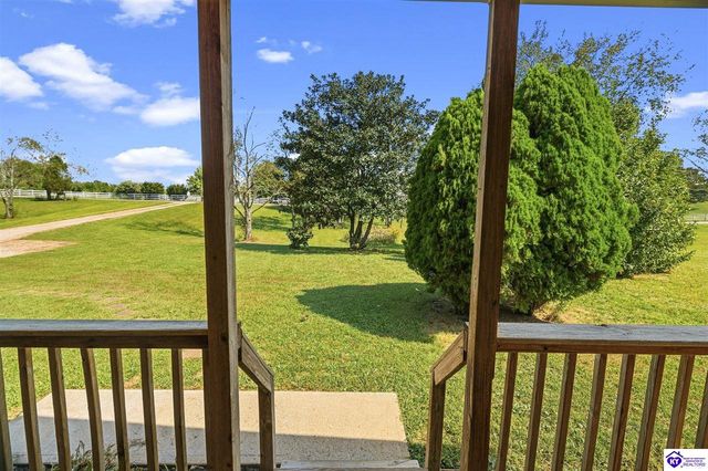 115 Circle View Drive, Vine Grove, KY 40175