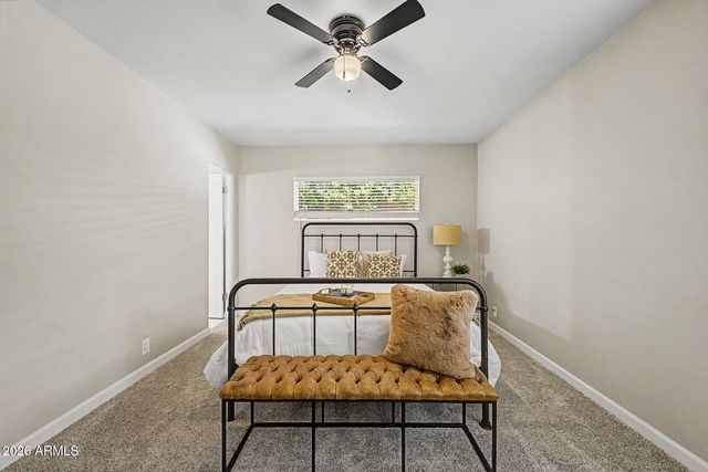 1813 W EARLL Drive, Phoenix, AZ 85015