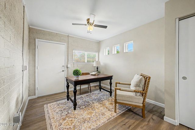 1813 W EARLL Drive, Phoenix, AZ 85015