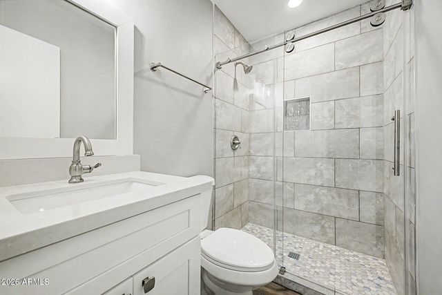 1813 W EARLL Drive, Phoenix, AZ 85015