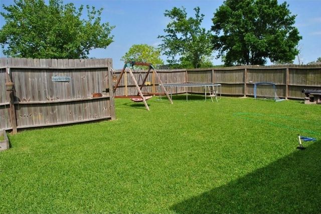 2802 Kentucky Avenue, League City, TX 77573