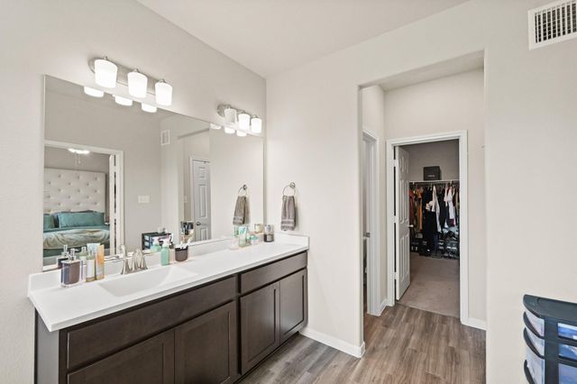 13214 Lanrin Park Lane, Houston, TX 77044