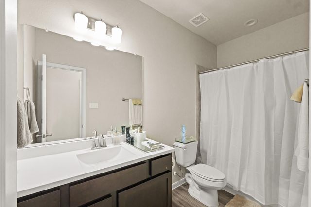 13214 Lanrin Park Lane, Houston, TX 77044