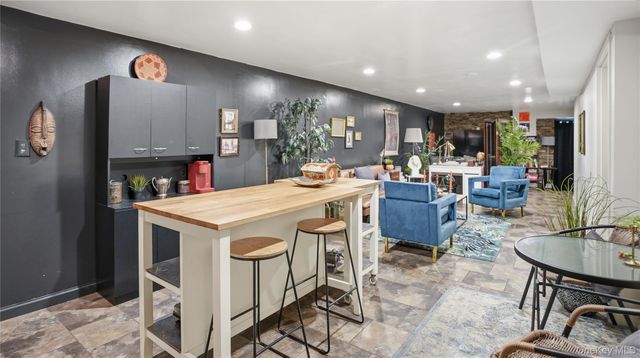 253 Cornelia Street, Brooklyn, NY 11221