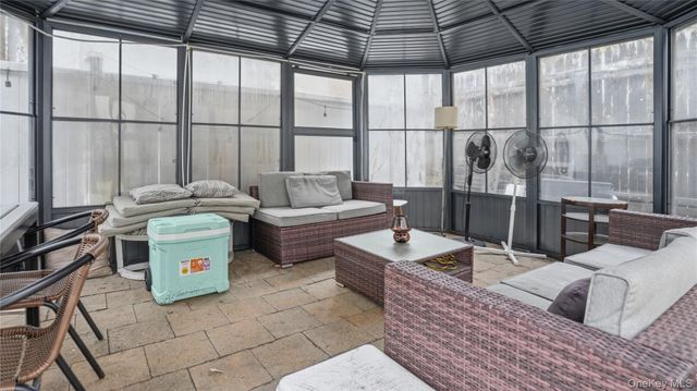 253 Cornelia Street, Brooklyn, NY 11221