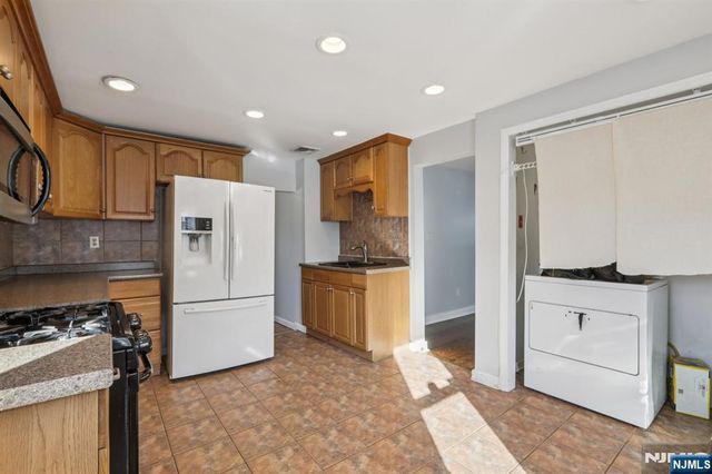 631 Valley Street, Orange, NJ 07050