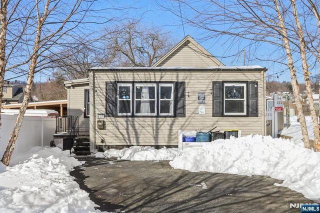 631 Valley Street, Orange, NJ 07050