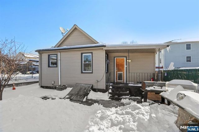 631 Valley Street, Orange, NJ 07050