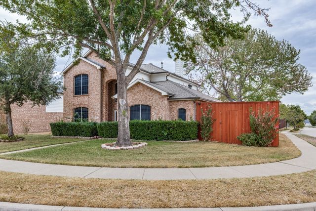 702 Garnet Drive, Mesquite, TX 75149