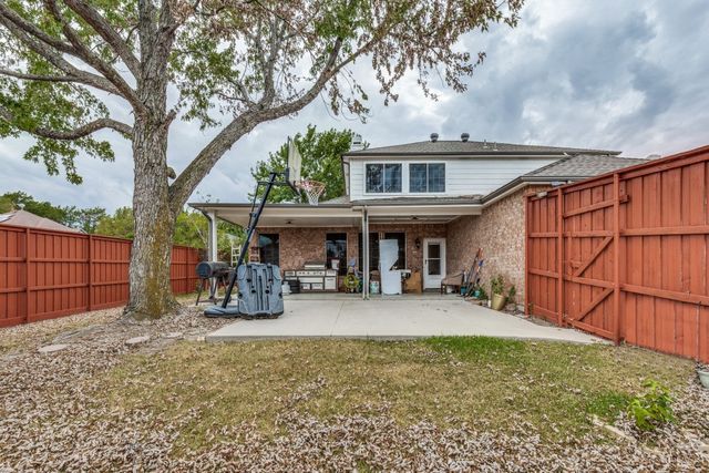 702 Garnet Drive, Mesquite, TX 75149