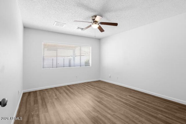 10111 W COLTER Street, Glendale, AZ 85307