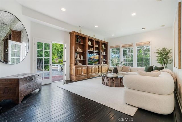 1 Mustang Lane, Bell Canyon, CA 91307