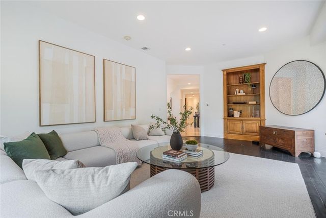 1 Mustang Lane, Bell Canyon, CA 91307