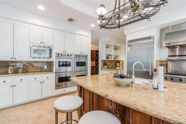 1 Mustang Lane, Bell Canyon, CA 91307
