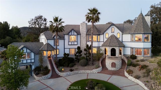 1 Mustang Lane, Bell Canyon, CA 91307