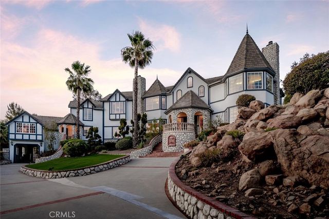1 Mustang Lane, Bell Canyon, CA 91307