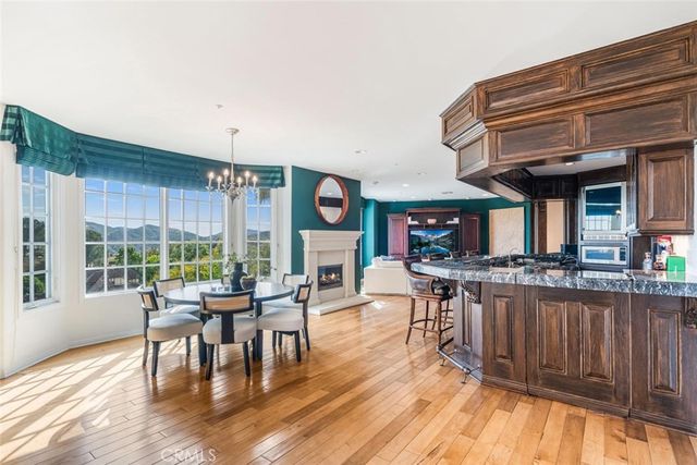1 Mustang Lane, Bell Canyon, CA 91307