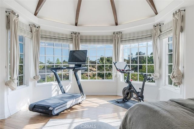 1 Mustang Lane, Bell Canyon, CA 91307