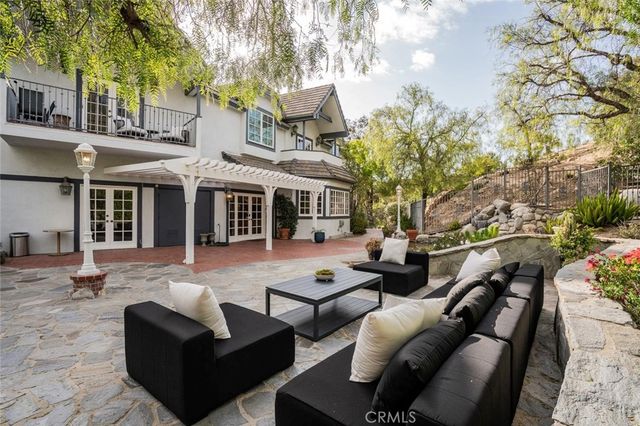 1 Mustang Lane, Bell Canyon, CA 91307