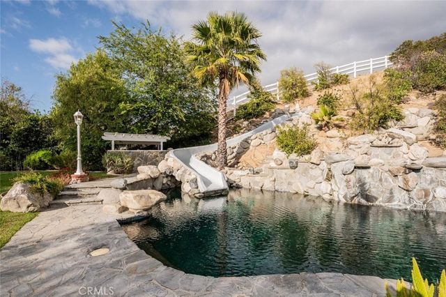 1 Mustang Lane, Bell Canyon, CA 91307