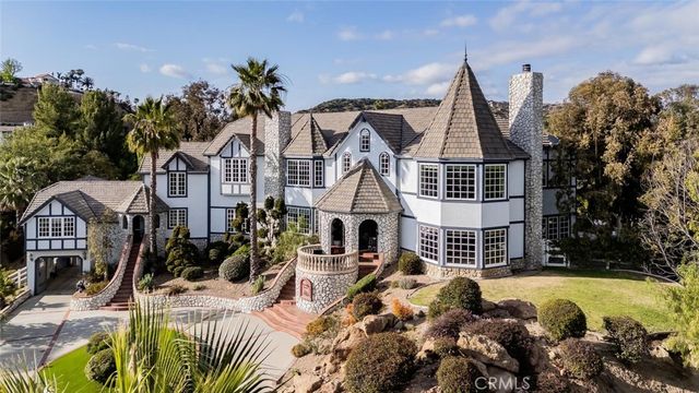 1 Mustang Lane, Bell Canyon, CA 91307