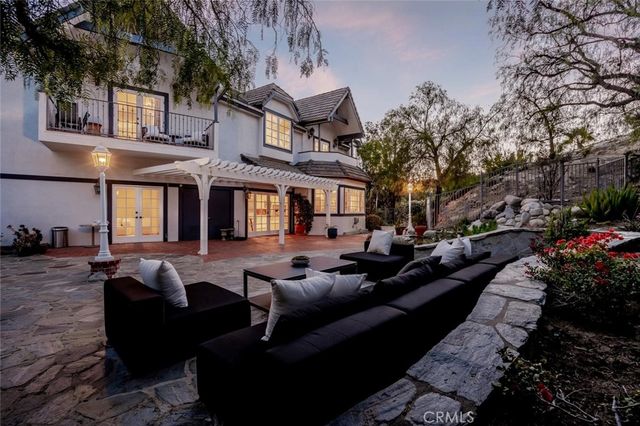 1 Mustang Lane, Bell Canyon, CA 91307
