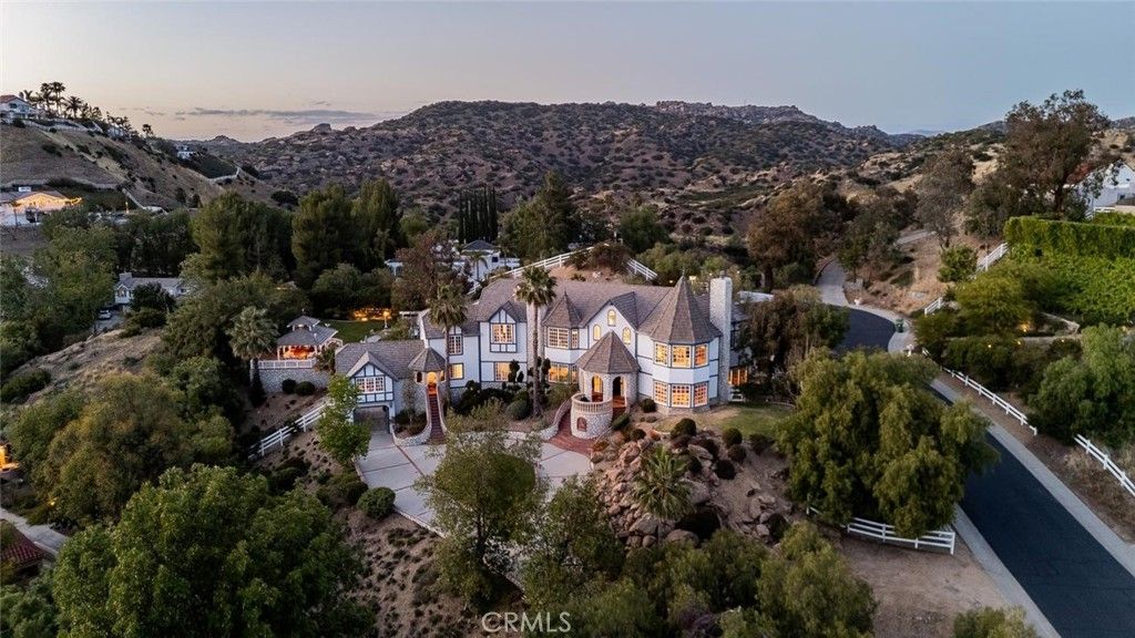 Image 1 of property listing at 1 Mustang Lane, Bell Canyon, CA 91307