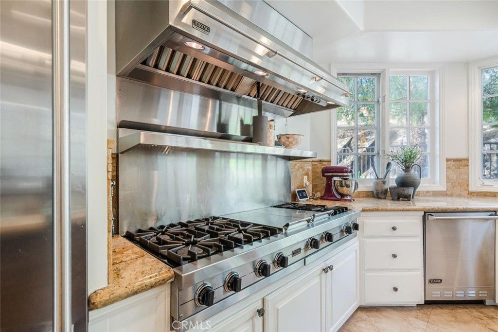 Image 19 of property listing at 1 Mustang Lane, Bell Canyon, CA 91307