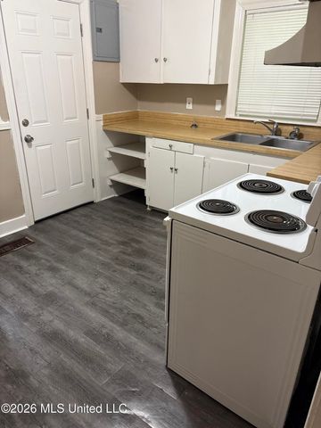 553 Belvedere Road, Jackson, MS 39206