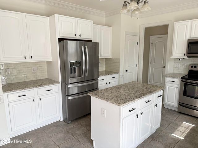 714 Tabard Road, Winterville, NC 28590