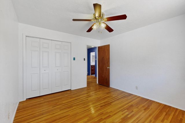 421 LA VETA Drive, Albuquerque, NM 87108