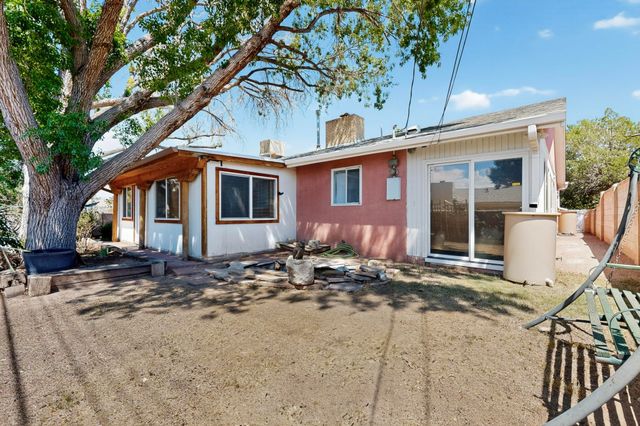 421 LA VETA Drive, Albuquerque, NM 87108