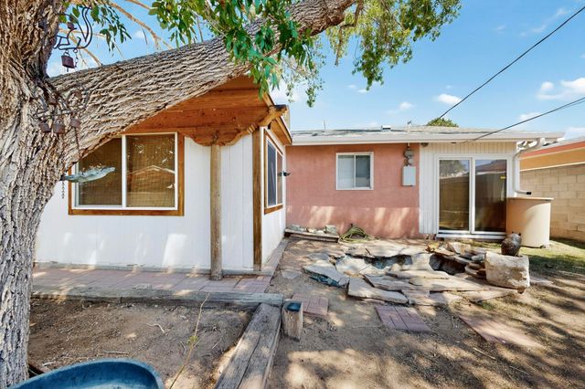 421 LA VETA Drive, Albuquerque, NM 87108