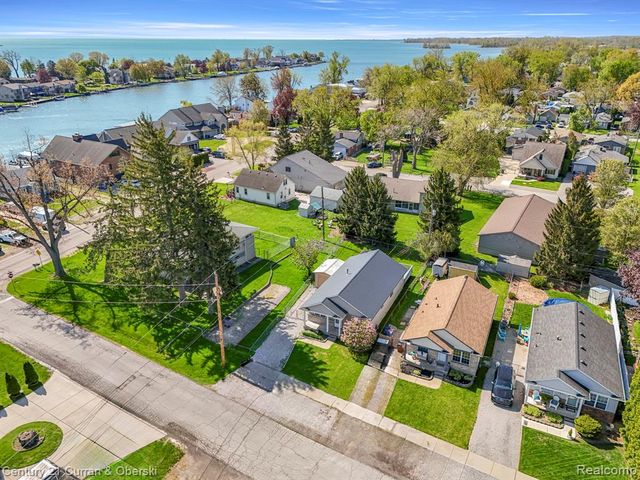 13230 Delavern Street, Rockwood, MI 48173